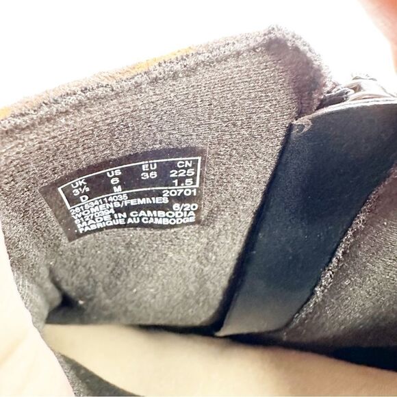 Clarks Marilyn Beth Leopard Print Ankle Boots Suede Leather Tan Brown Size 6 - Picture 7 of 7